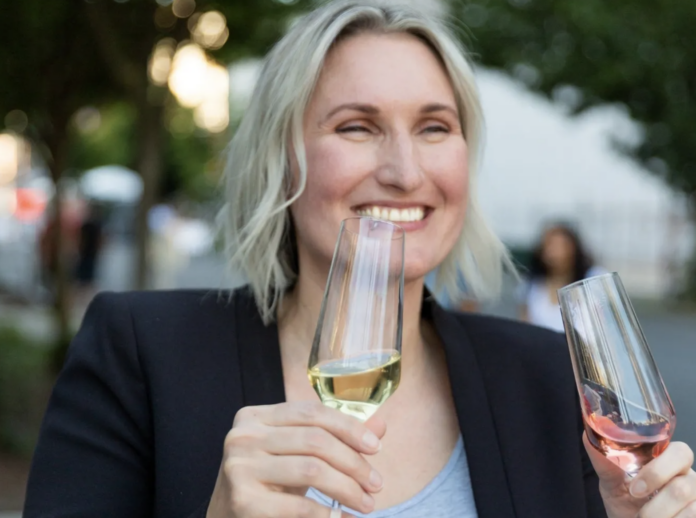 Jessica Selander with Jøyus Non-Alcoholic Wines